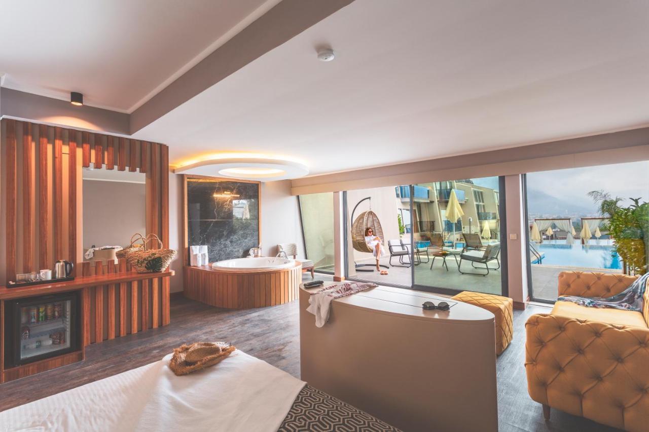 Orka Cove Hotel Penthouse & Suites Adults Only 厄吕代尼兹 外观 照片
